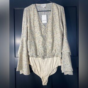 Heyson Floral Cream Long-Sleeve Bodysuit